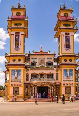  Cao Dai Temple! En Mystisk Hyllning Till Flera Religioner I Tay Ninh