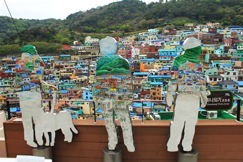  Gamcheon Culture Village - En Färgglad Labyrint av Konst och Historia i Busan!