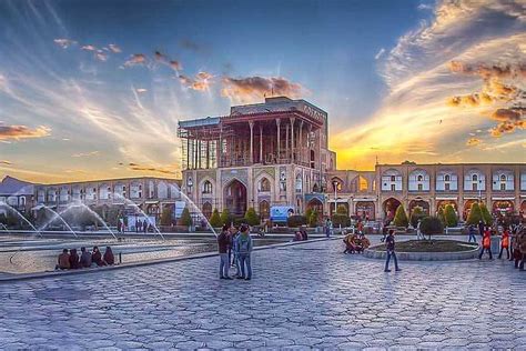  Vakna upp din inre arkitekt med Ali Qapu-palatset i Isfahan