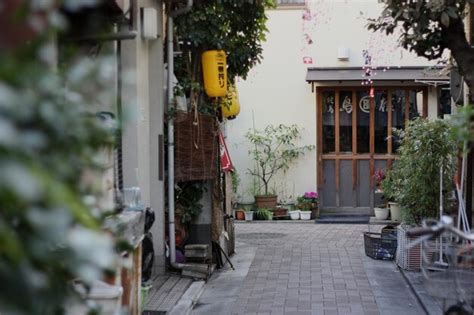  Xiushui Hutong – En doft av historia bland kullerstensgator och tehus!